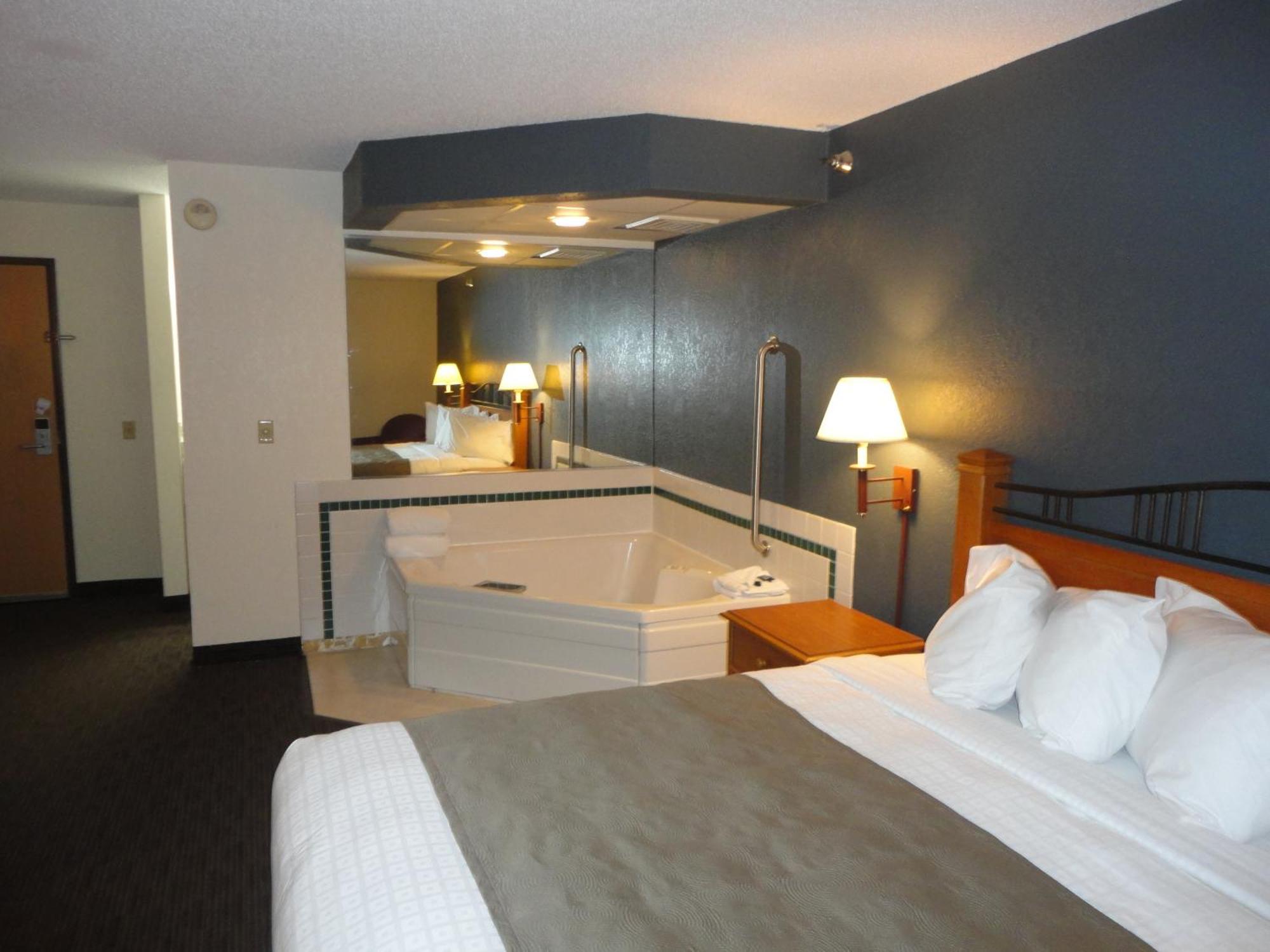Baymont By Wyndham Owatonna Hotell Eksteriør bilde